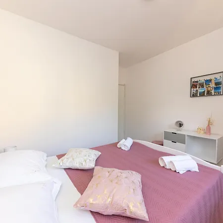 Apartman Bonaca * Trogir